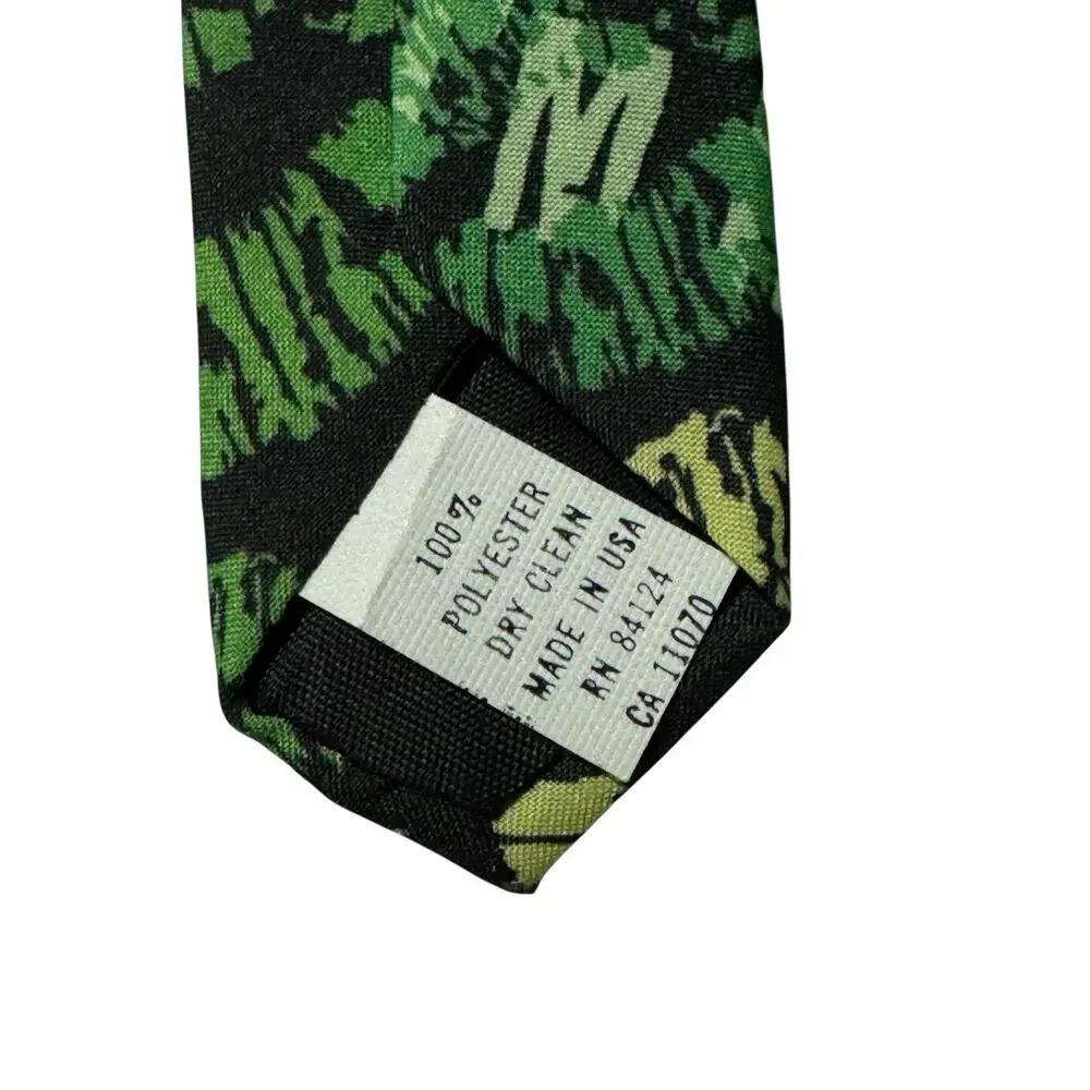 Ralph Marlin Kiss Me I’m Irish Lipstick Kiss 1995 Vintage Necktie Polyester